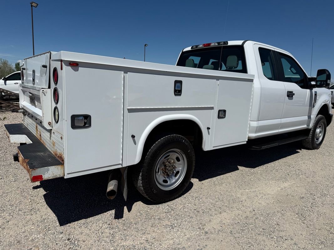 Used 2017 Ford F250 XL w/ Power Equipment Group AWD/4WD image 11