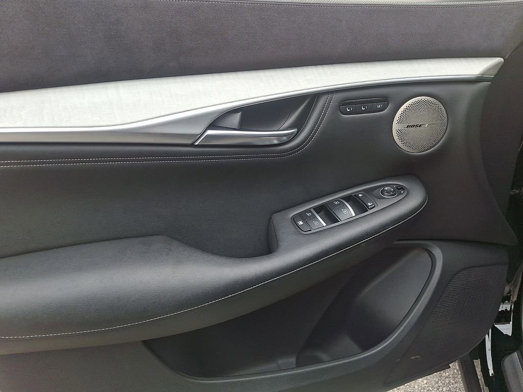 Used 2019 INFINITI QX50 Essential w/ Sensory Package image 12