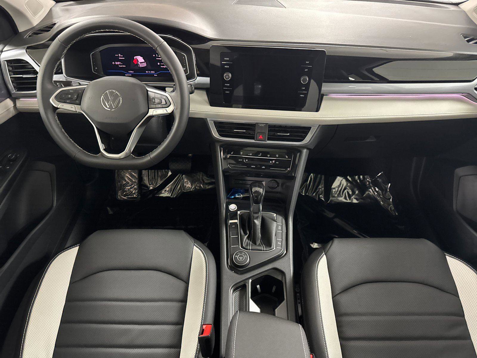 New 2026 Volkswagen Taos SEL AWD/4WD image 12