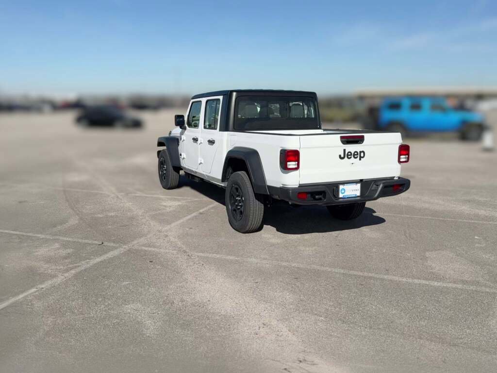 New 2026 Jeep Gladiator Sport image 9