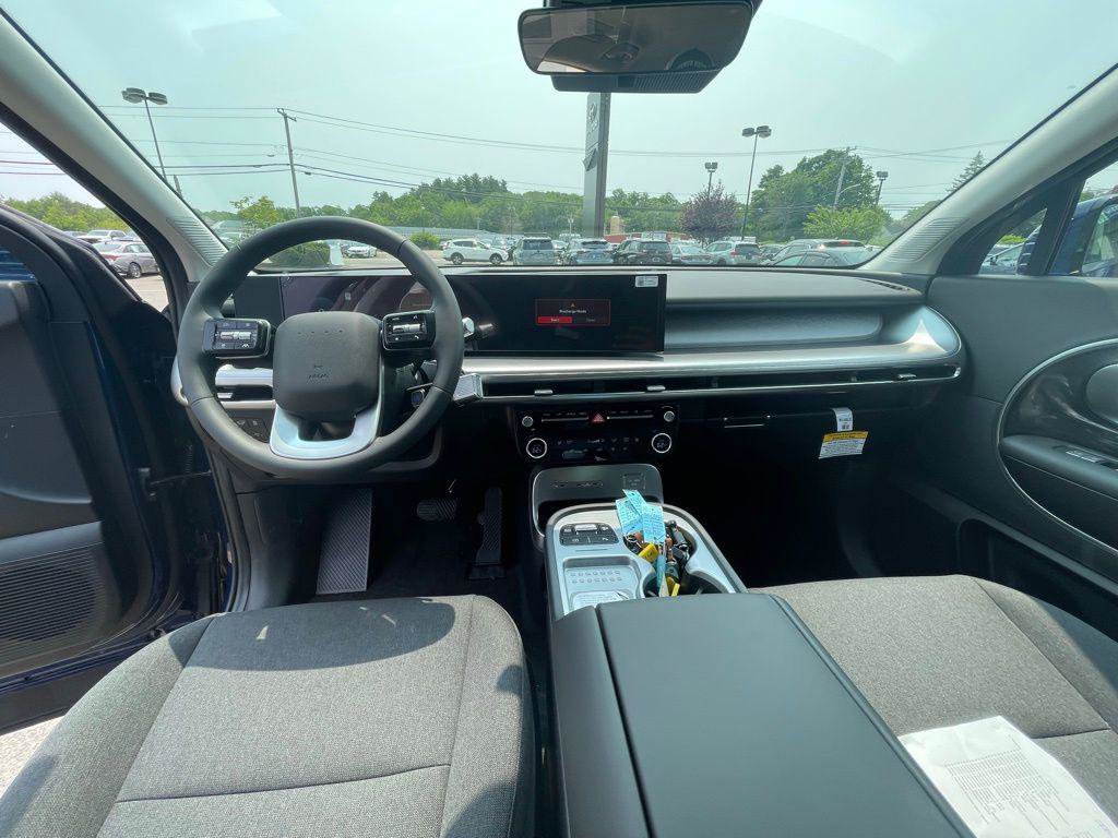 New 2026 Hyundai Ioniq 9 SE AWD/4WD image 12
