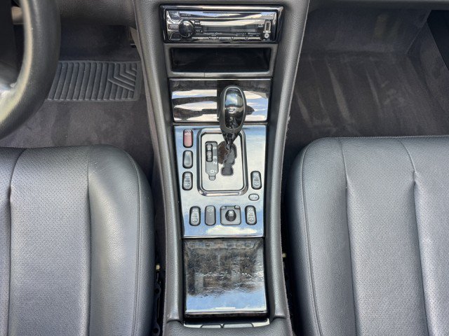 Used 2001 Mercedes-Benz CLK 430 Cabriolet image 19
