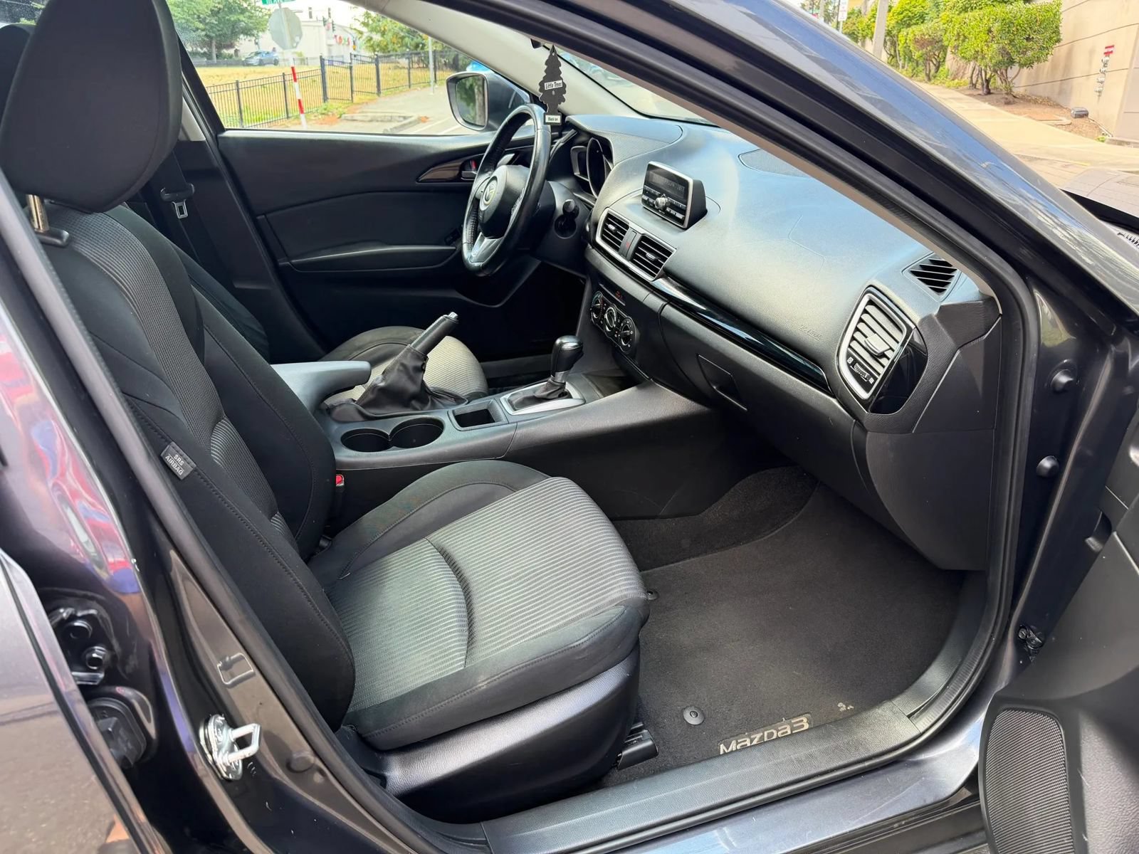 Used 2014 MAZDA MAZDA3 i Touring w/ Moonroof Package 1 FWD image 23