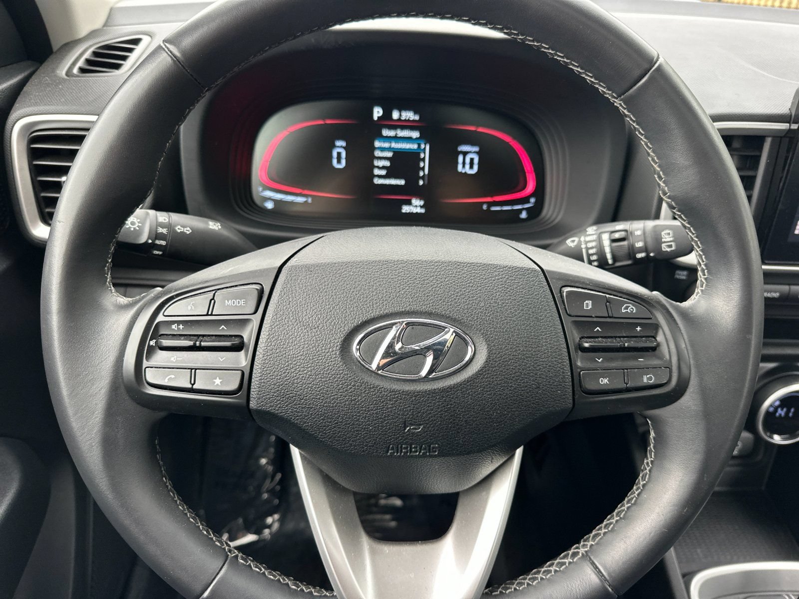 Used 2025 Hyundai Venue SEL FWD image 23