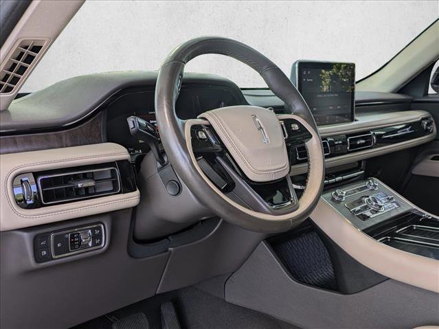 Used 2020 Lincoln Aviator Grand Touring w/ Elements Package Plus AWD/4WD image 11