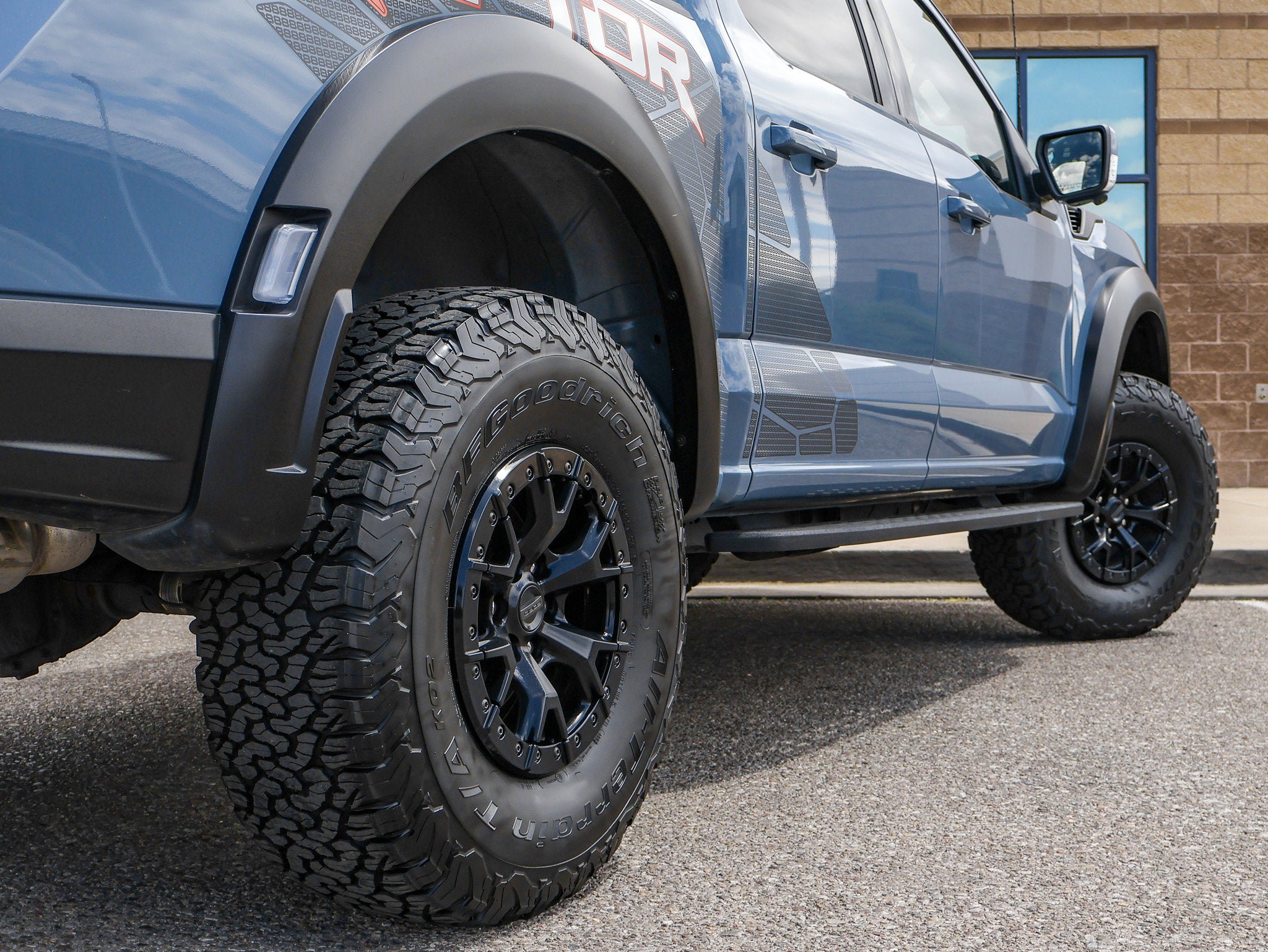 Certified 2023 Ford F150 Raptor w/ Equipment Group 802A Raptor R AWD/4WD image 11