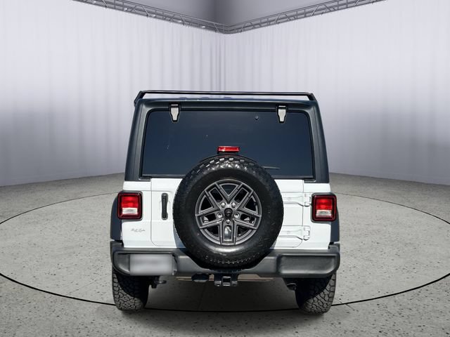 Used 2024 Jeep Wrangler Unlimited Sport AWD/4WD image 8