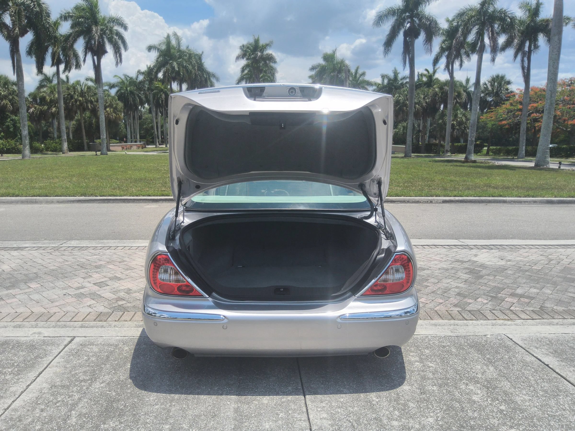 Used 2006 Jaguar XJ Vanden Plas RWD image 50