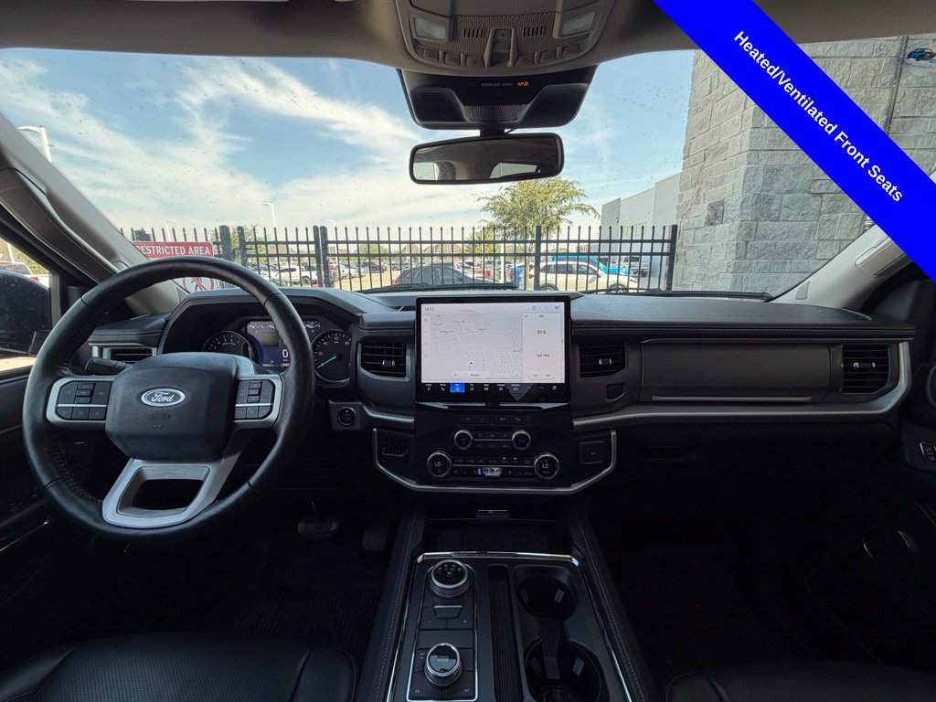 Used 2023 Ford Expedition XLT AWD/4WD image 26