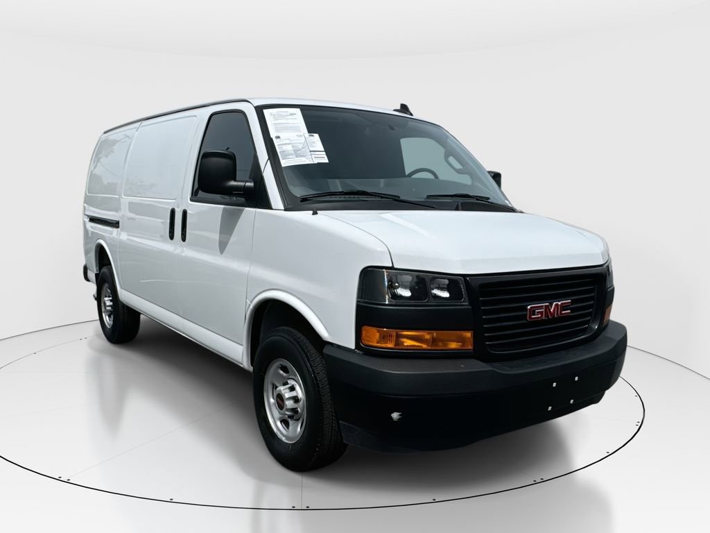 Used 2024 GMC Savana 2500 image 1