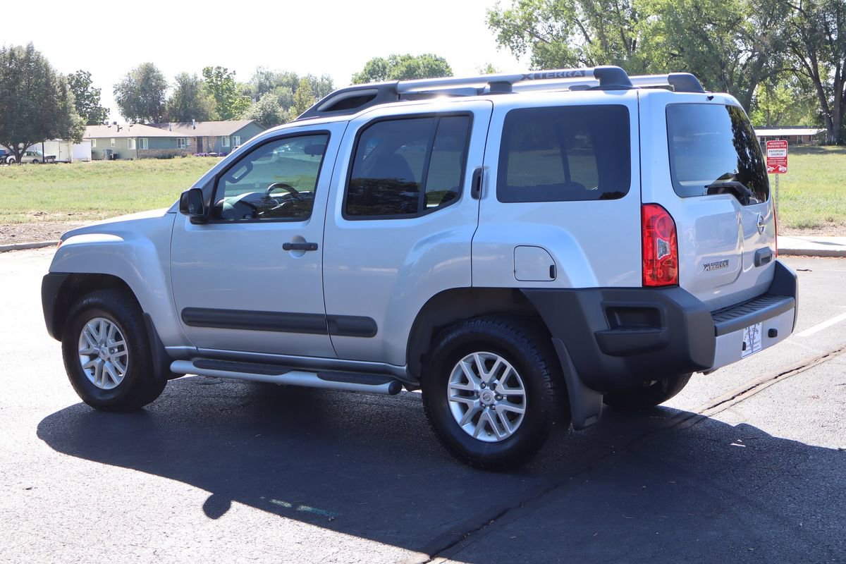 Used 2015 Nissan Xterra S image 8
