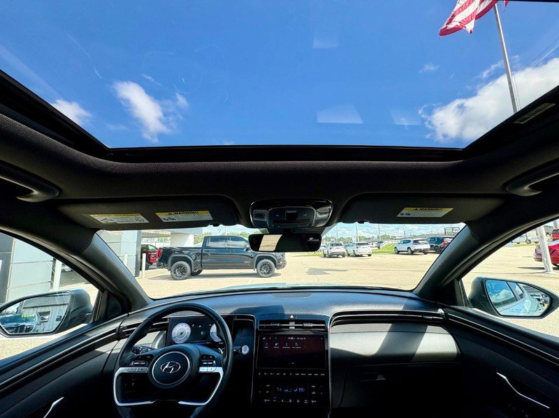 Used 2022 Hyundai Santa Cruz Limited AWD/4WD image 16