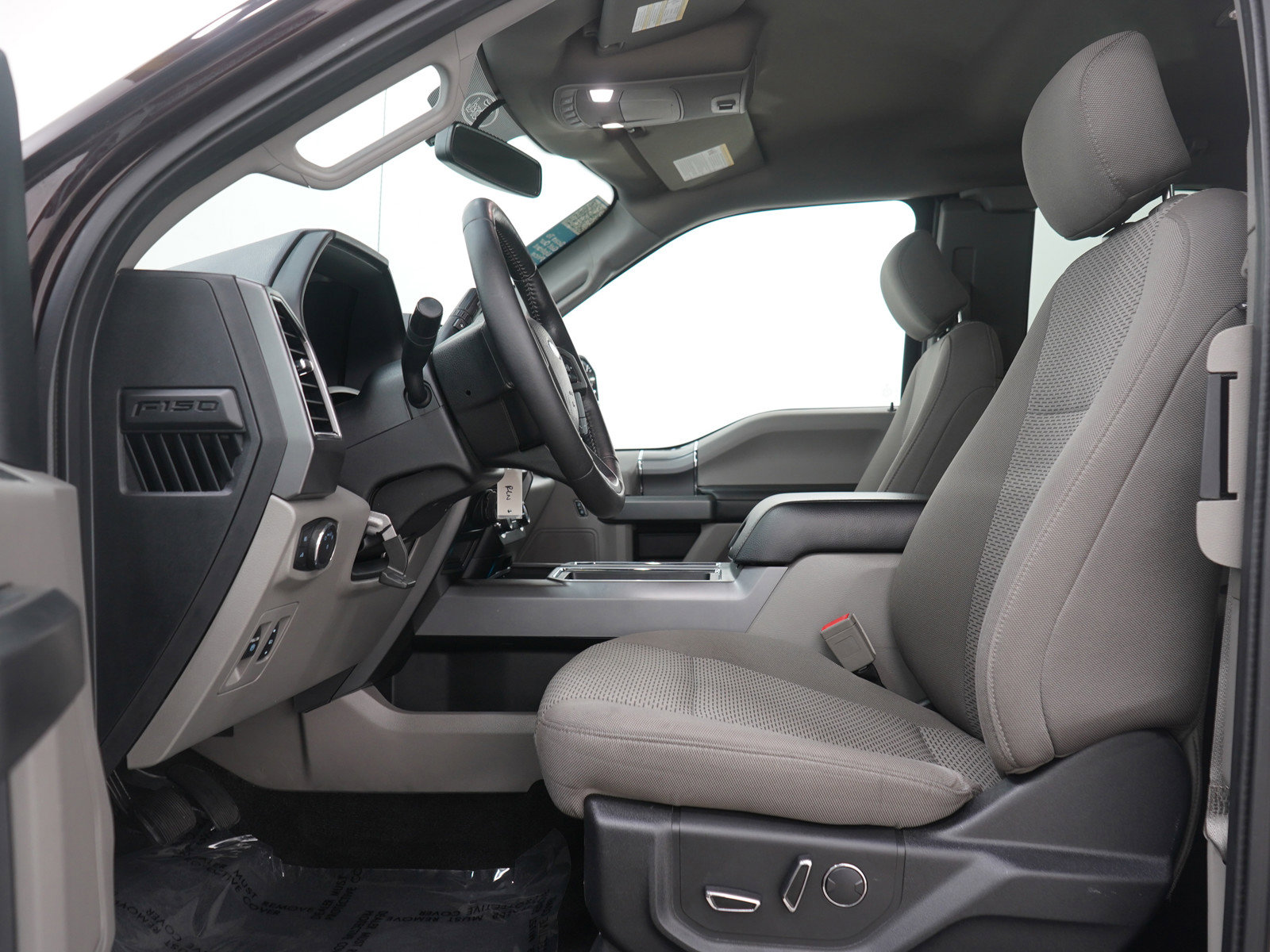 Used 2018 Ford F150 XLT w/ Equipment Group 302A Luxury AWD/4WD image 25