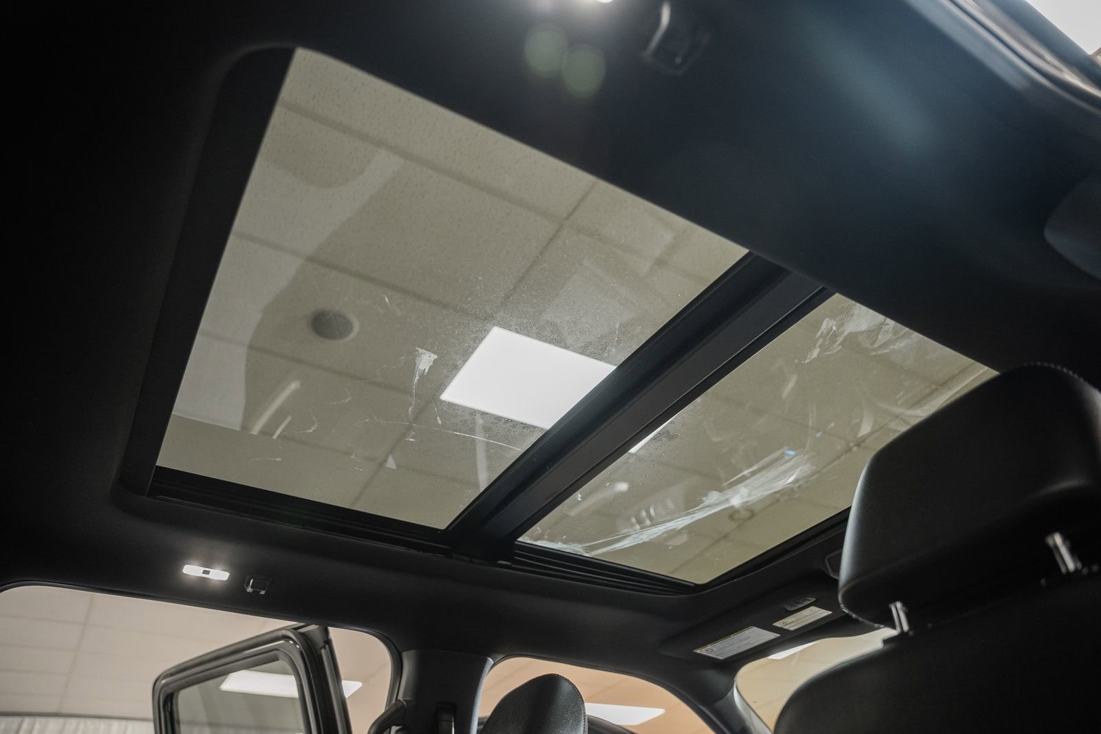 Certified 2022 Ford F250 Lariat w/ Black Appearance Pkg image 43