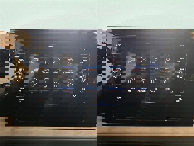 Used 2025 Volkswagen Jetta SE image 20