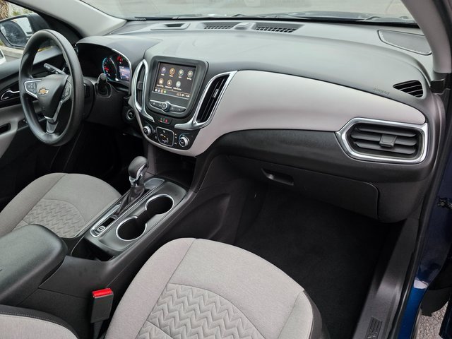 Used 2022 Chevrolet Equinox LS w/ LS Convenience Package image 9