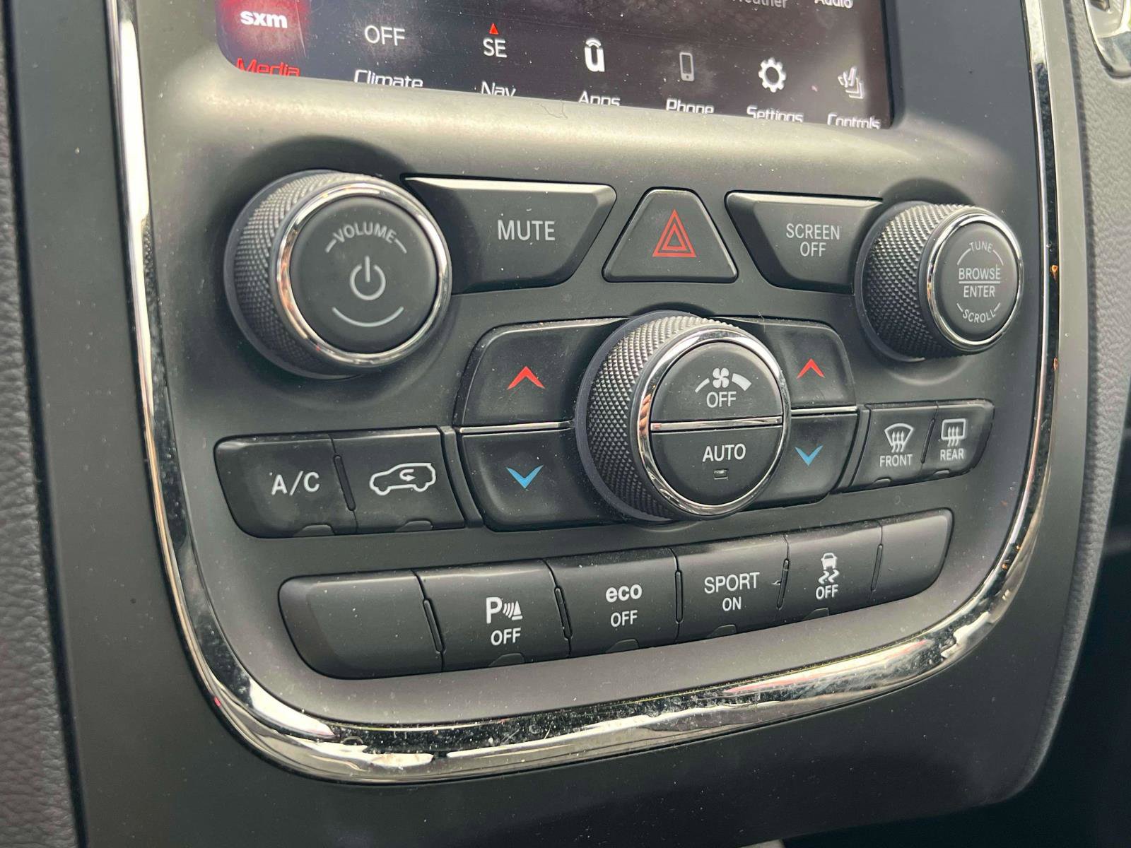Certified 2020 Dodge Durango R/T w/ Blacktop Package AWD/4WD image 14