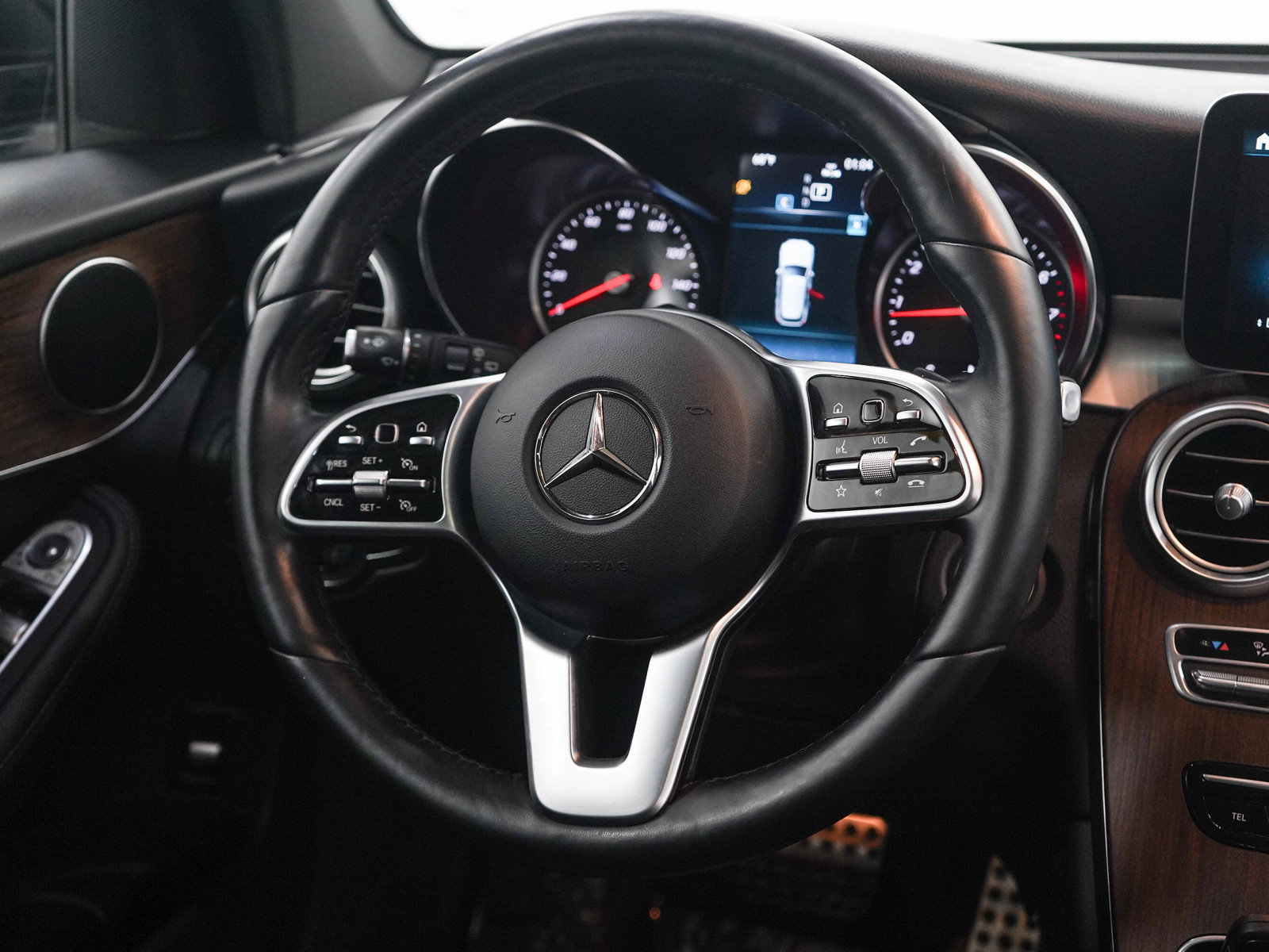 Used 2021 Mercedes-Benz GLC 300 4MATIC image 14