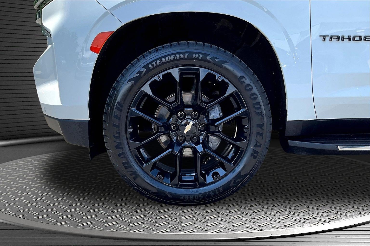 Used 2022 Chevrolet Tahoe LT AWD/4WD image 25