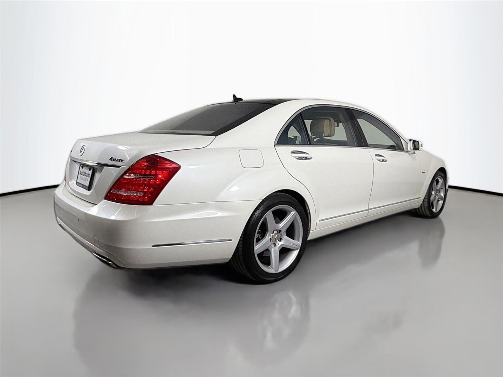 Used 2012 Mercedes-Benz S 550 4MATIC image 6