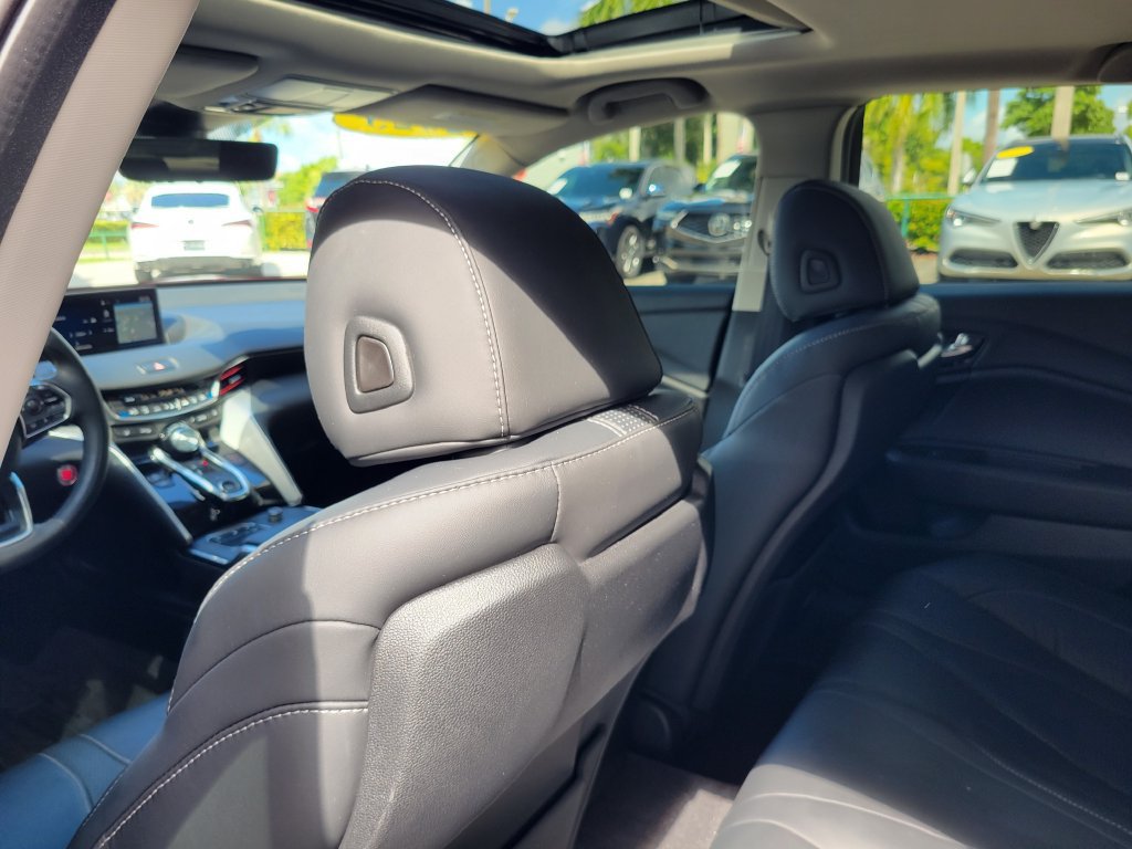 Used 2023 Acura TLX w/ Technology Package FWD image 10