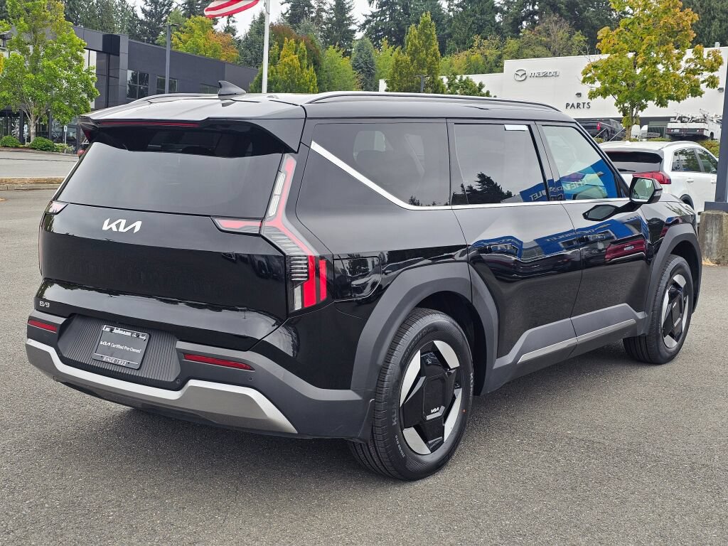 Certified 2024 Kia EV9 Wind AWD/4WD image 5