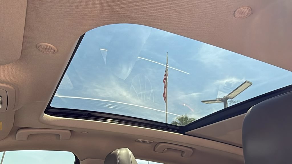 Used 2024 Lincoln Corsair Grand Touring AWD/4WD image 15