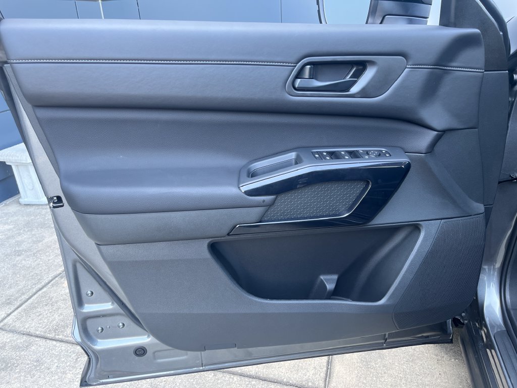New 2026 Nissan Pathfinder SV AWD/4WD image 10
