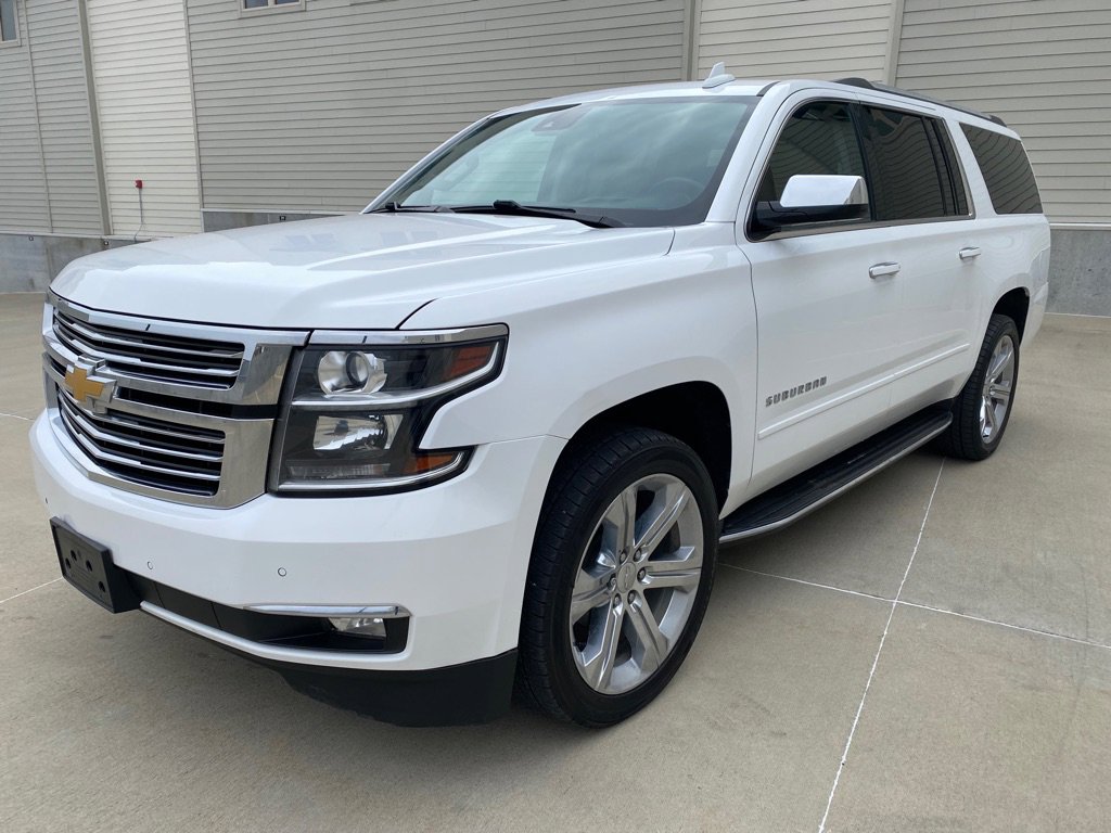 Used 2020 Chevrolet Suburban Premier AWD/4WD image 3