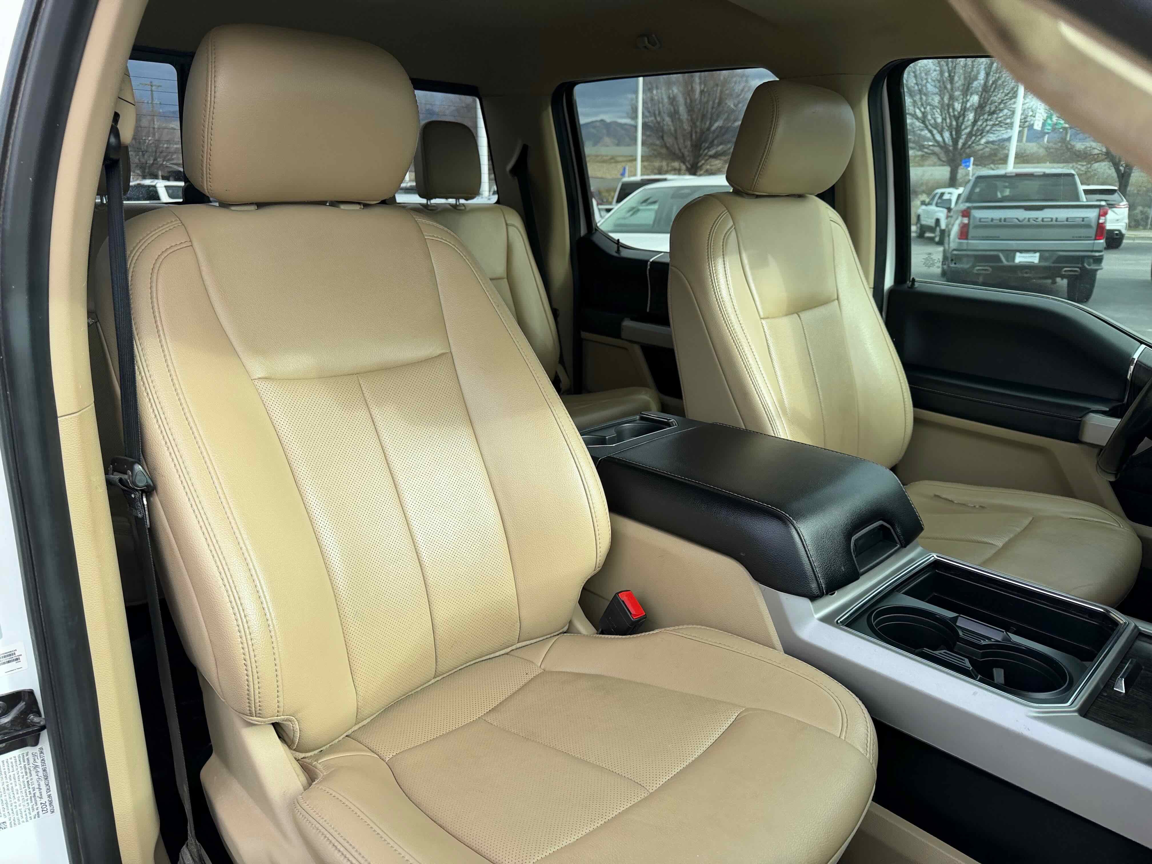 Used 2021 Ford F350 Lariat w/ Lariat Ultimate Package image 31