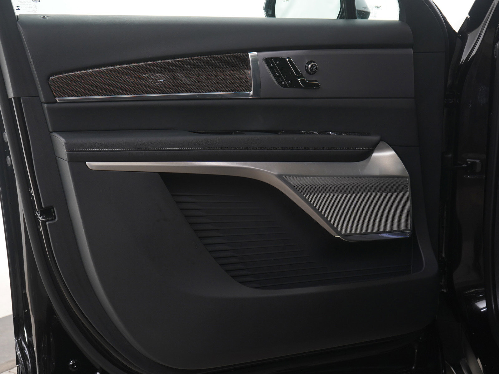 Used 2026 Cadillac Vistiq Luxury image 24