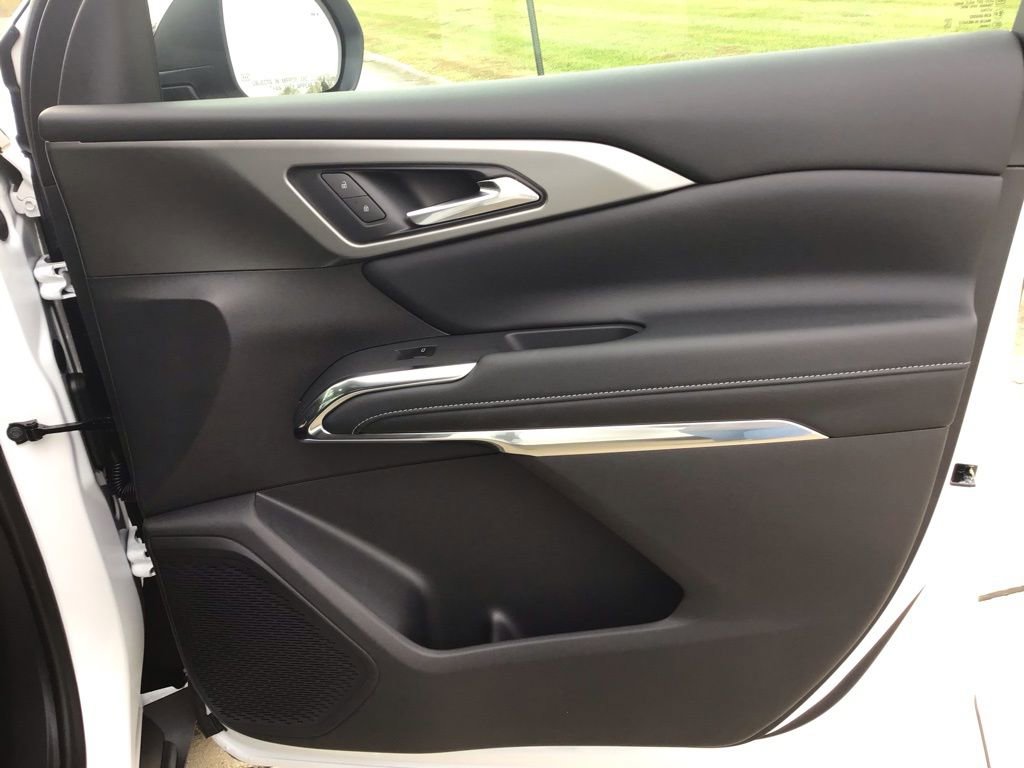 New 2026 Chevrolet Traverse LT w/ Driver Confidence Package image 26