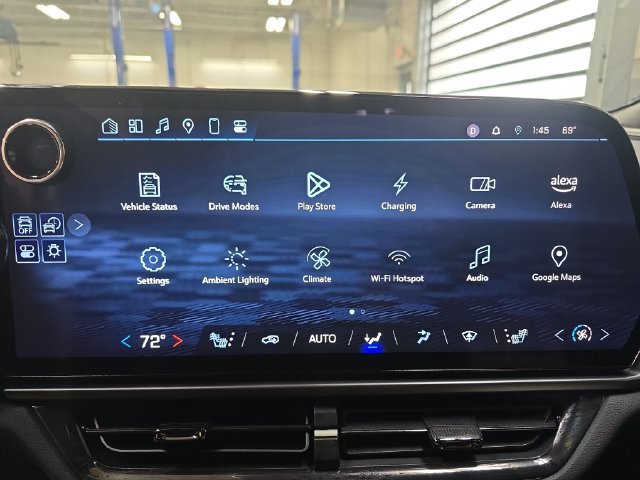 Used 2025 Chevrolet Equinox EV RS AWD/4WD image 24