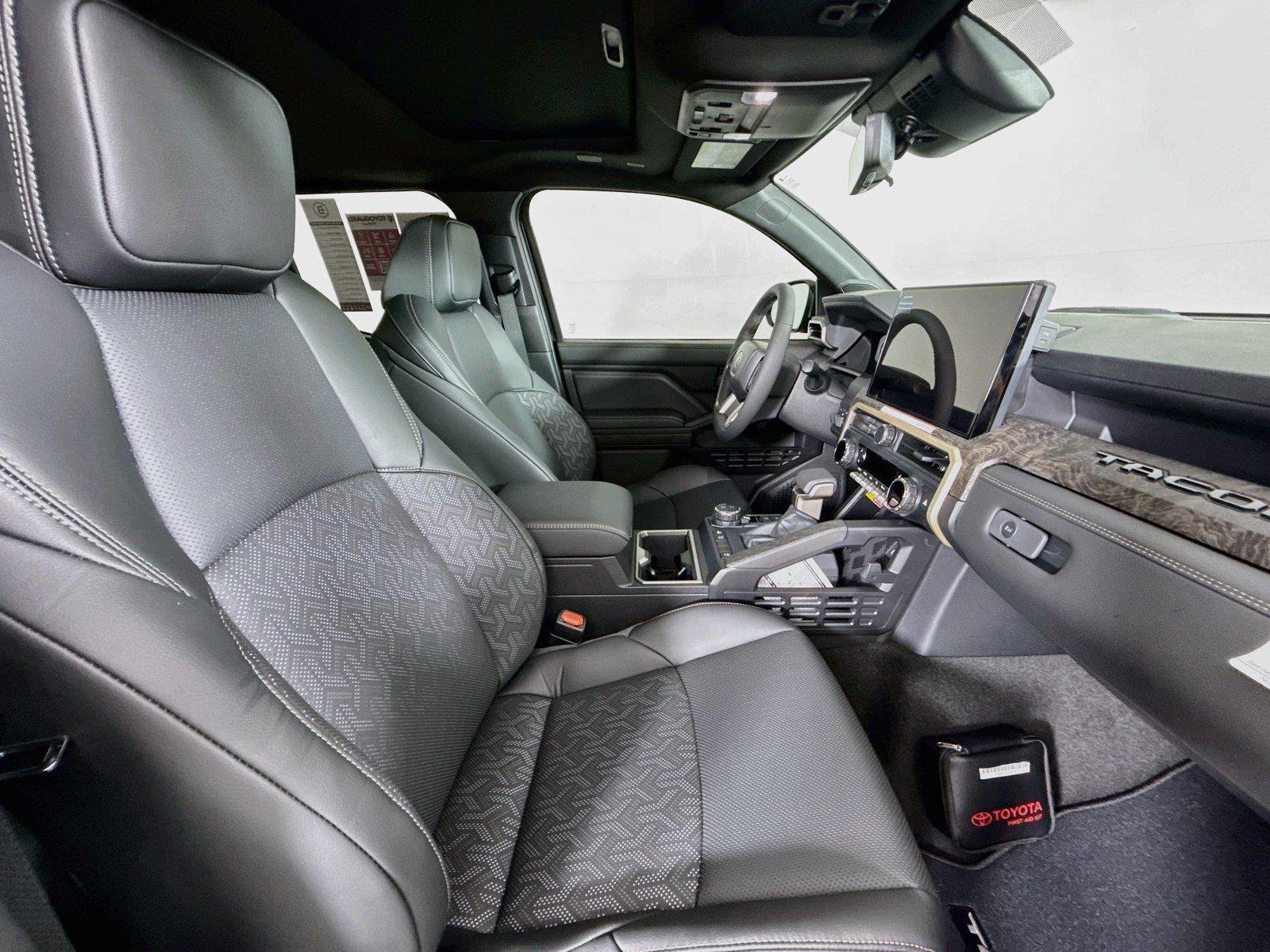 New 2026 Toyota Tacoma Limited AWD/4WD image 41