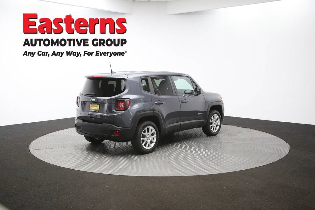 Used 2023 Jeep Renegade Latitude image 40