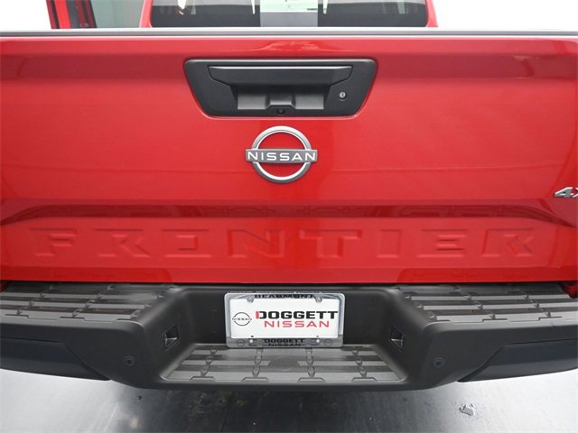 Used 2025 Nissan Frontier S w/ S Utility Package image 12