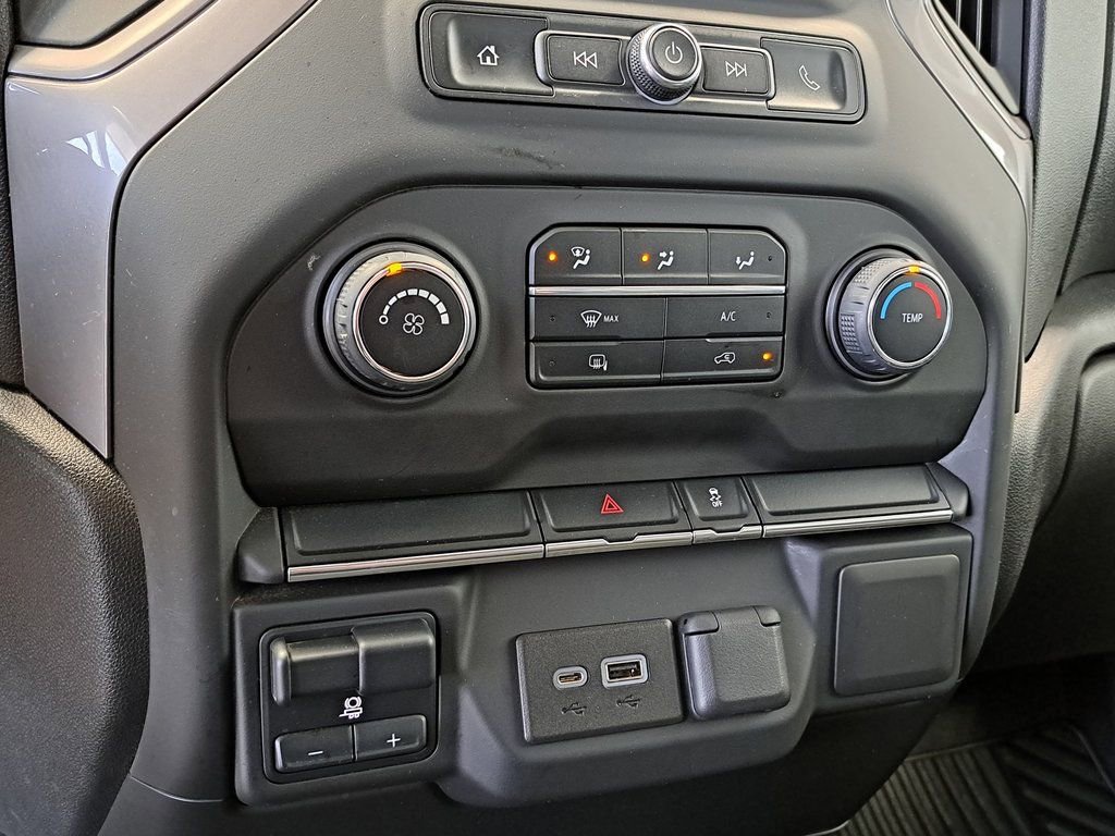 Used 2022 Chevrolet Silverado 2500 Custom w/ Gooseneck/5TH Wheel Package image 16