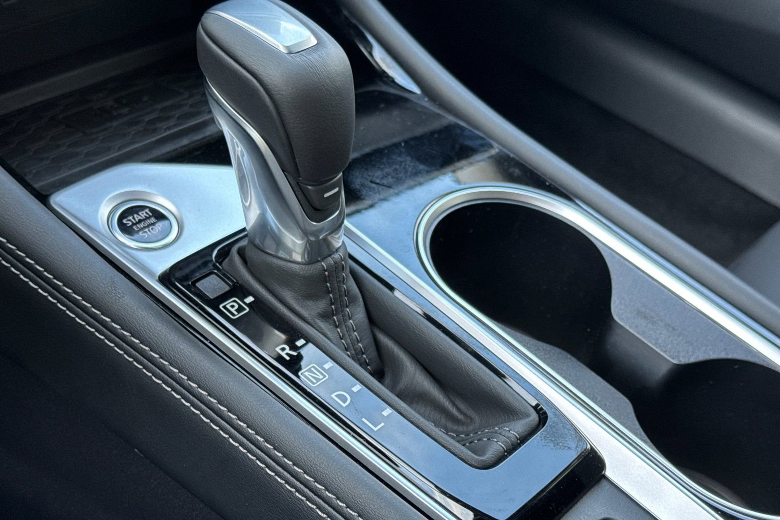 New 2025 Nissan Altima 2.5 SL image 17