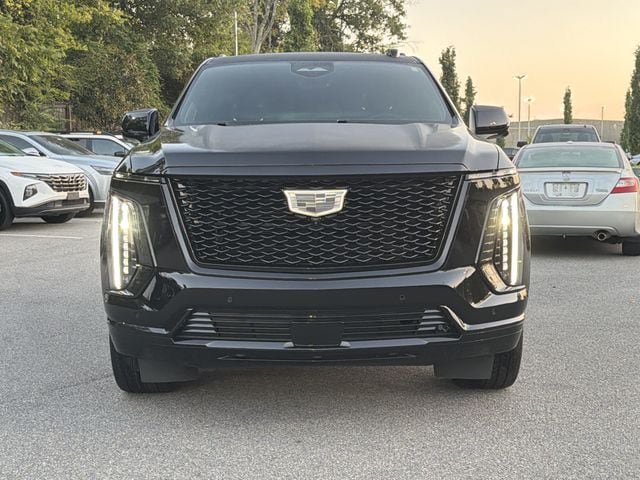 Used 2025 Cadillac Escalade Sport Platinum w/ LPO, ONYX Package AWD/4WD image 8