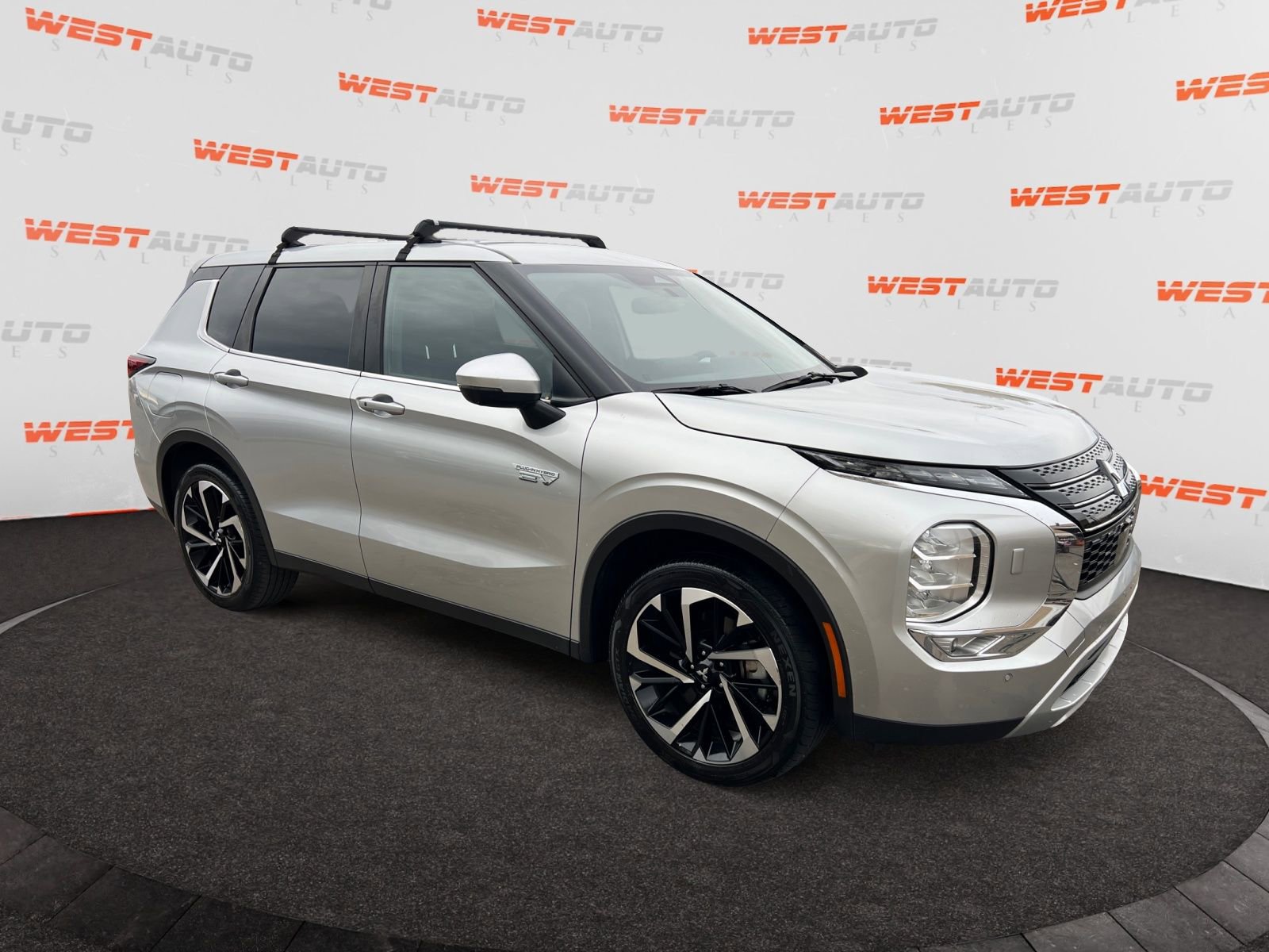 Used 2023 Mitsubishi Outlander SE AWD/4WD image 7