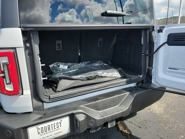 Used 2023 Ford Bronco Wildtrak image 8