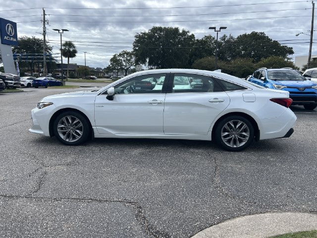 Used 2020 Toyota Avalon XLE w/ Moonroof Package FWD image 7