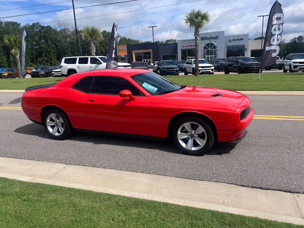 Certified 2023 Dodge Challenger SXT RWD image 3