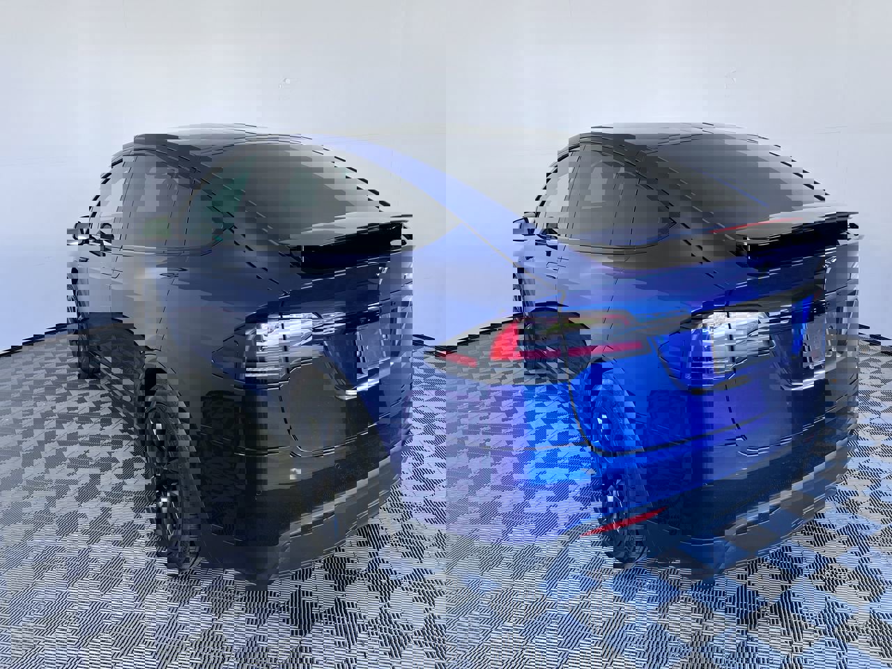 Used 2023 Tesla Model X Plaid AWD/4WD image 5