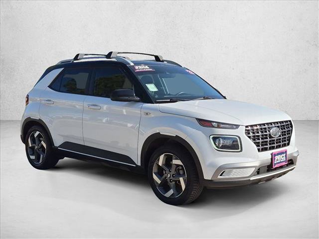 Used 2022 Hyundai Venue Limited FWD video 3