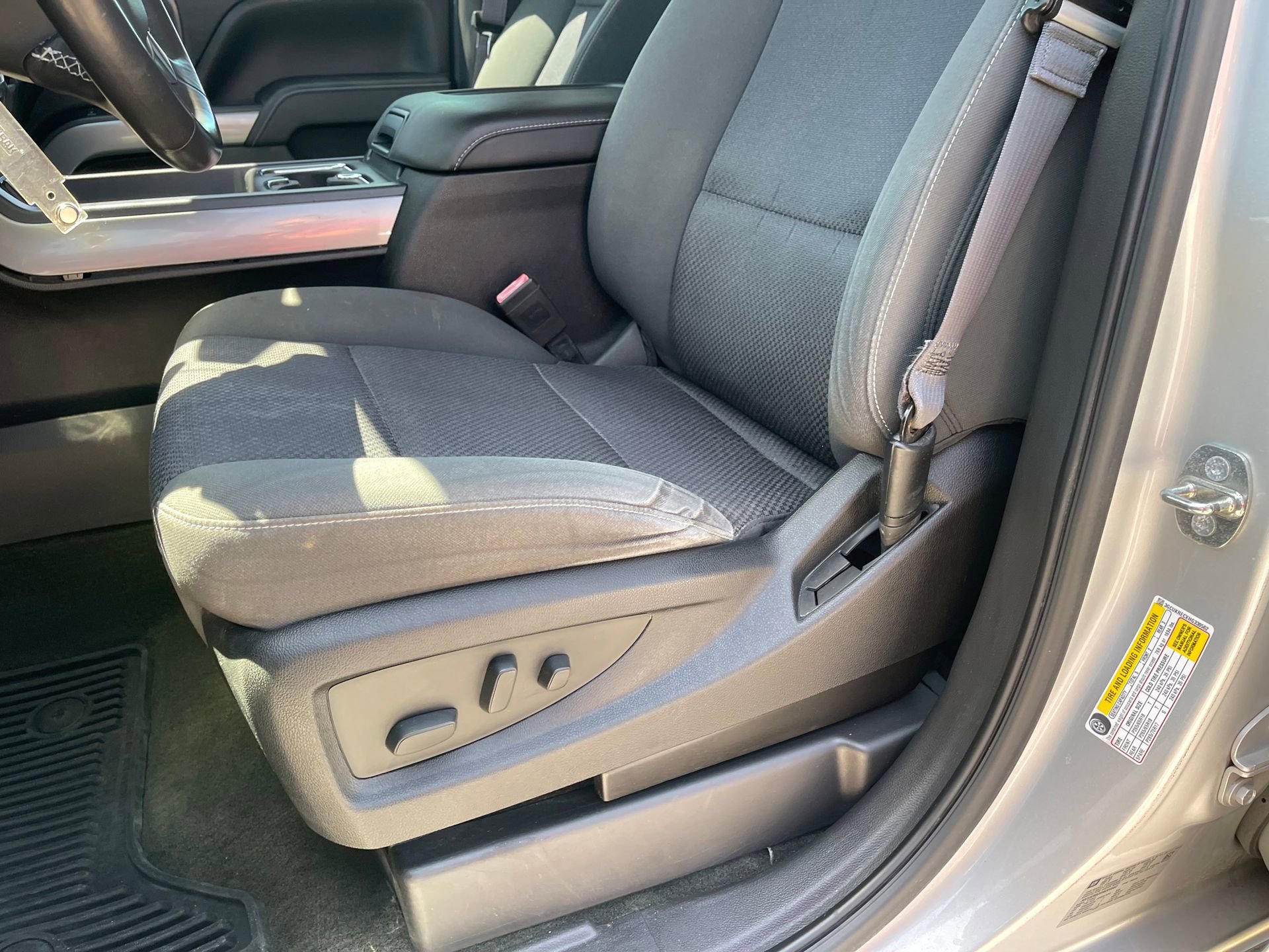 Used 2017 Chevrolet Silverado 1500 LT w/ All Star Edition image 14