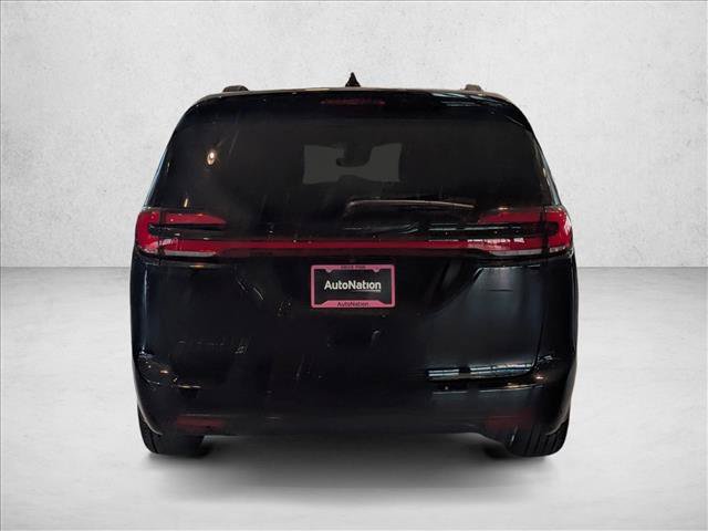 New 2026 Chrysler Pacifica Select w/ S Appearance Package FWD image 8