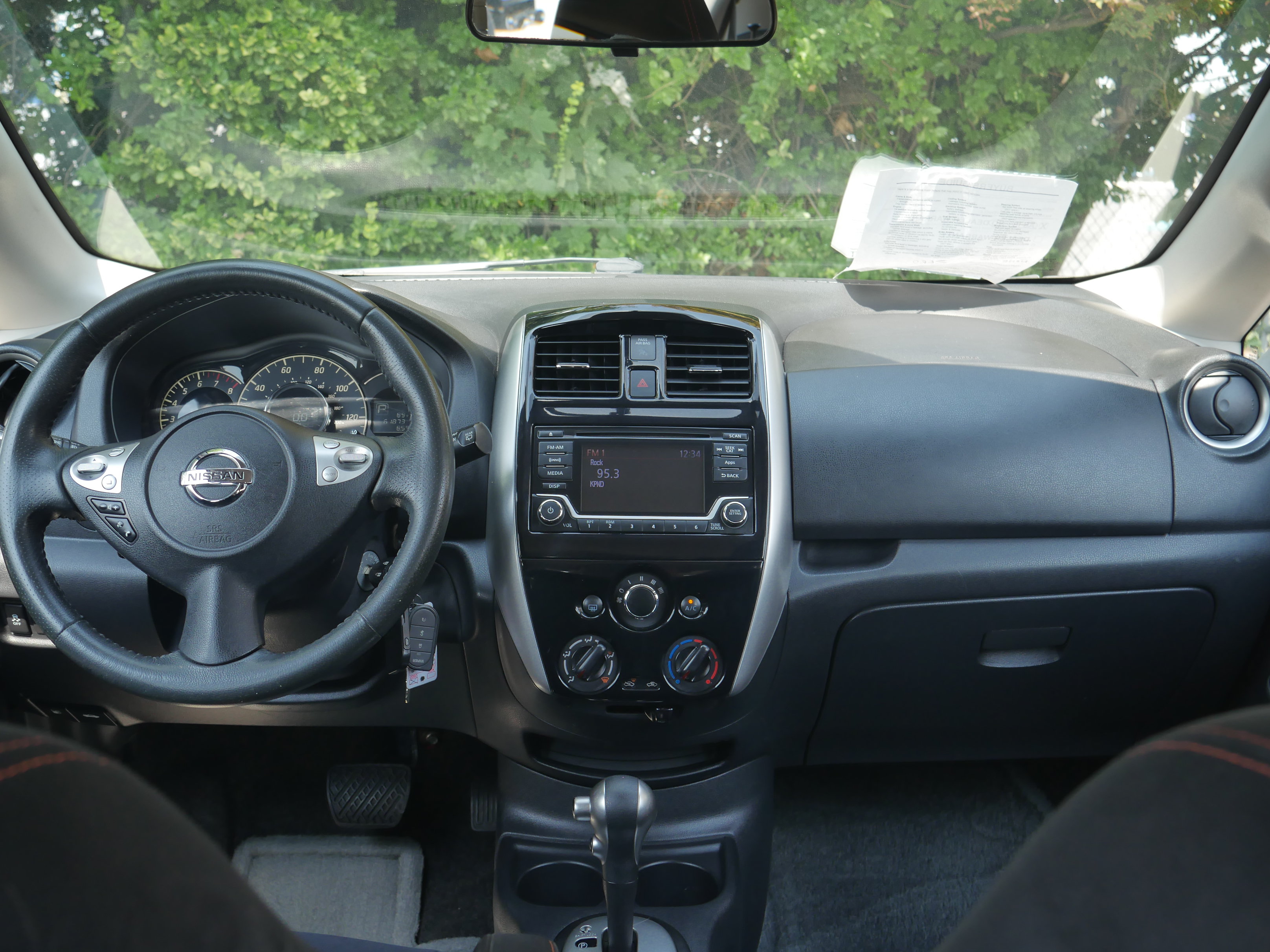 Used 2016 Nissan Versa Note FWD image 9