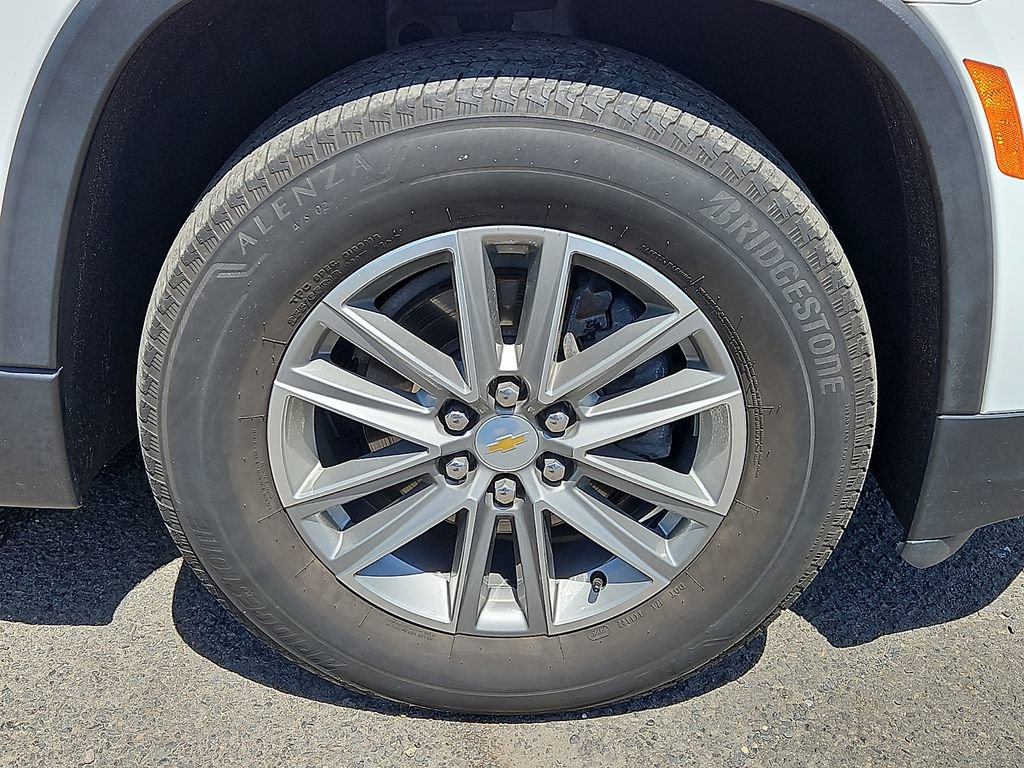 Certified 2023 Chevrolet Traverse LT FWD image 36