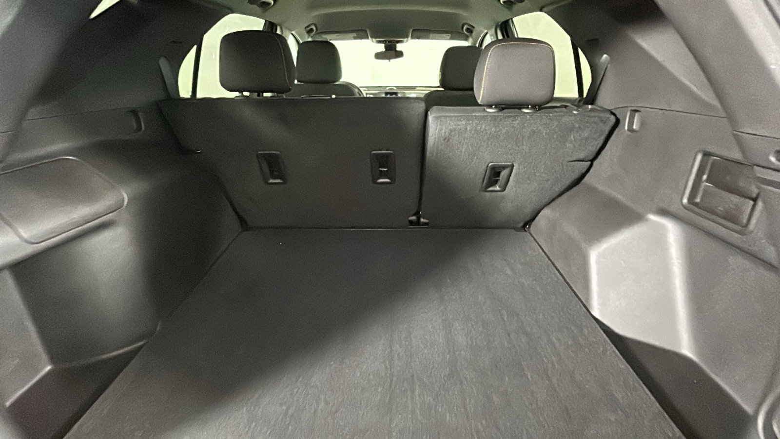 Used 2024 Chevrolet Equinox LT FWD image 35